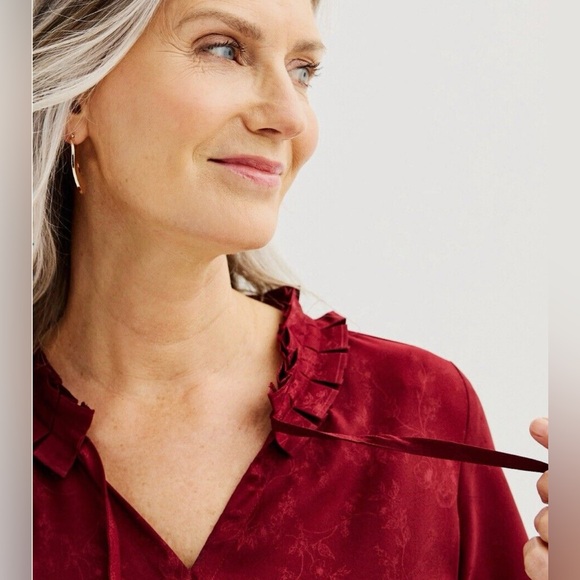 Croft & Barrow Ruffle Neck Dress SZ Medium NWOT - Picture 4 of 11